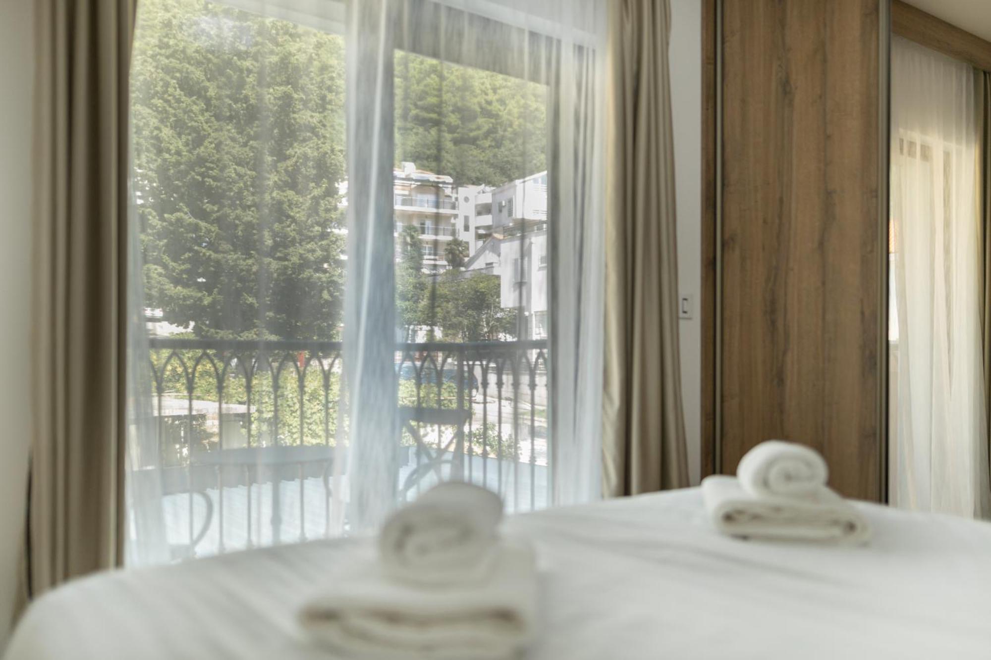 Hotel Diplomat By Aycon บุดวา ภายนอก รูปภาพ
