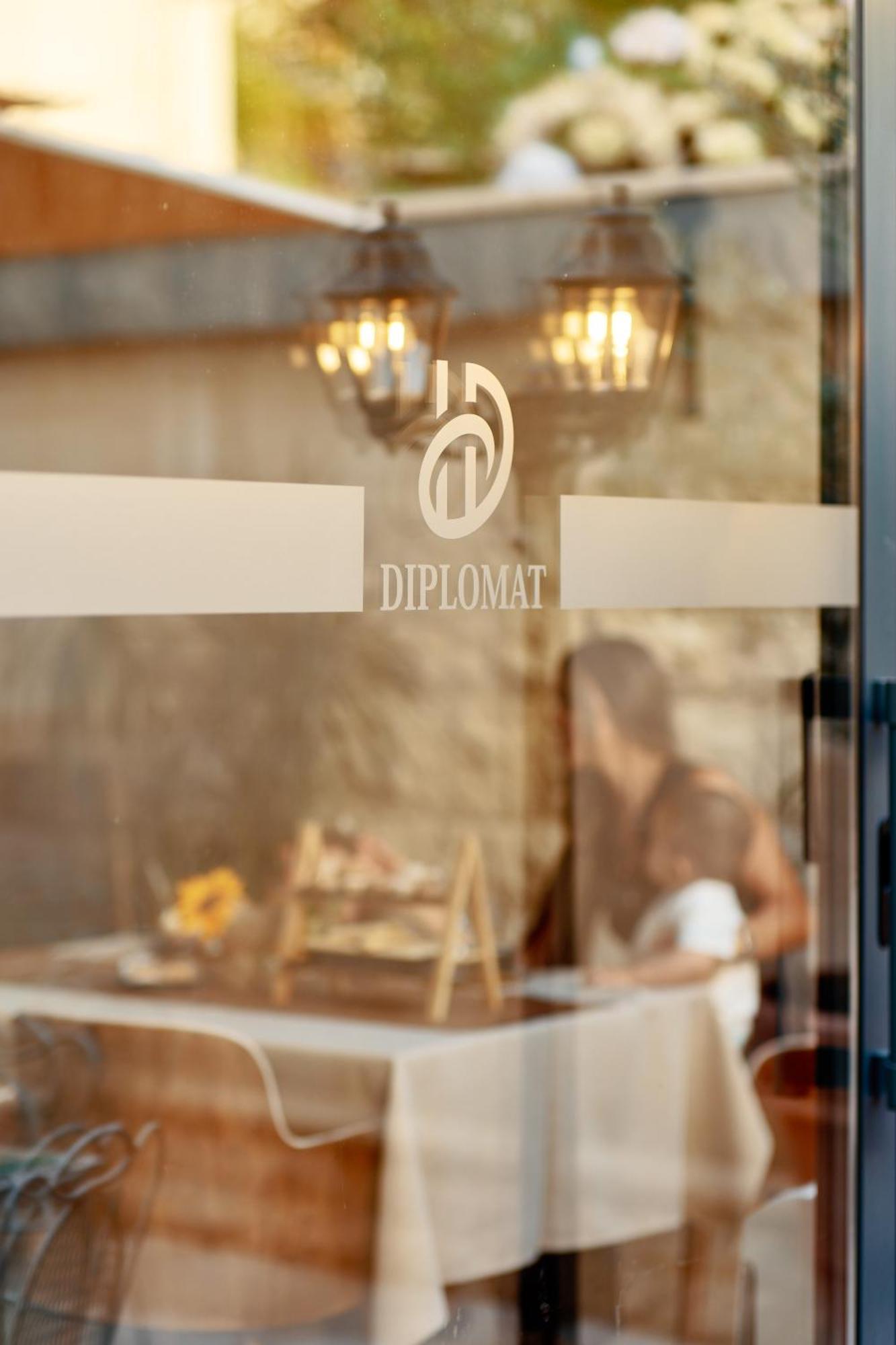 Hotel Diplomat By Aycon บุดวา ภายนอก รูปภาพ